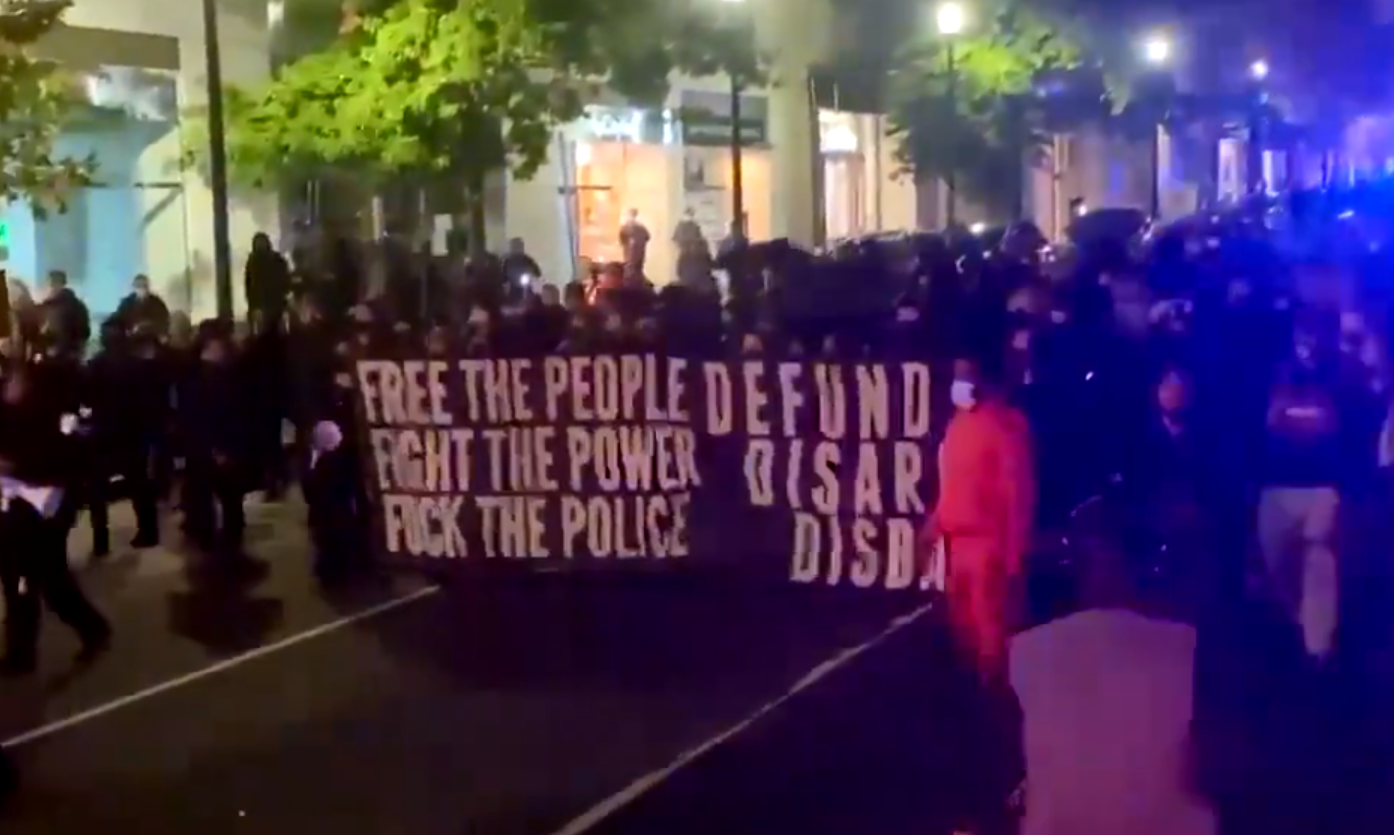 Black Bloc Marches in Washington DC Against Police