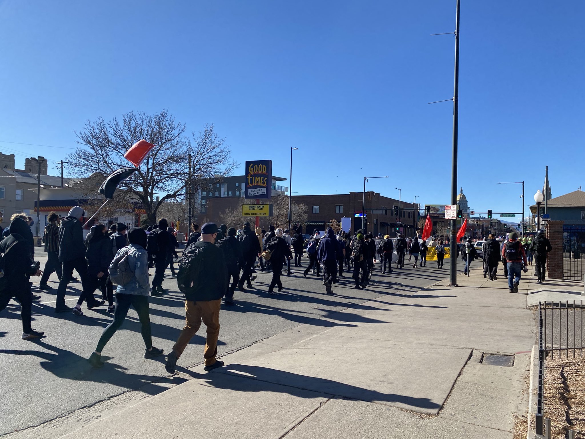 Antifascists in Denver Protest at State Capitol on J20