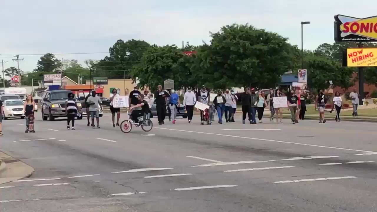 Dozens Continue Marching in Elizabeth City for Justice for Andrew Brown